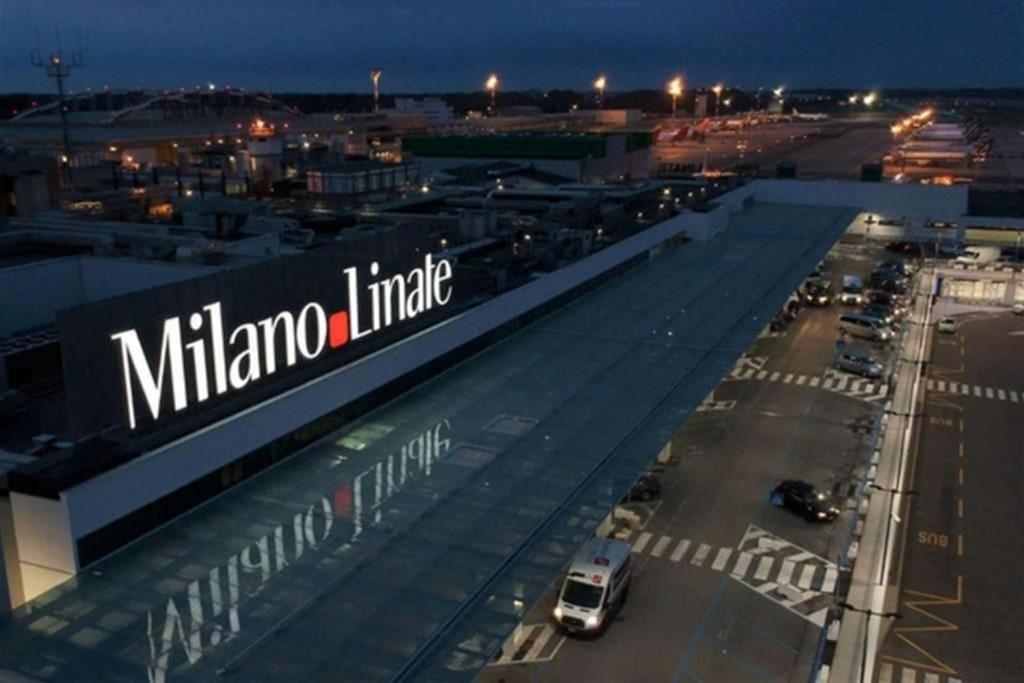 Linate Airport Elegant Suite,Tram 1 Minute Away Milán Exterior foto